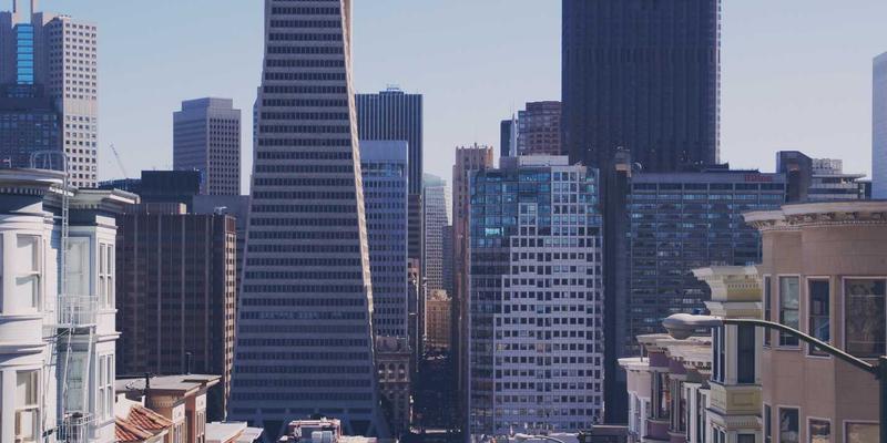 台湾步道登山全攻略：从郊山到百岳的入门路线与装备建议，体验台湾生活与山林文化