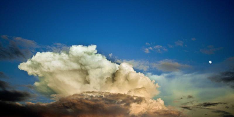 台湾生活24小时：从日常资讯到深度旅游的两岸沟通视角